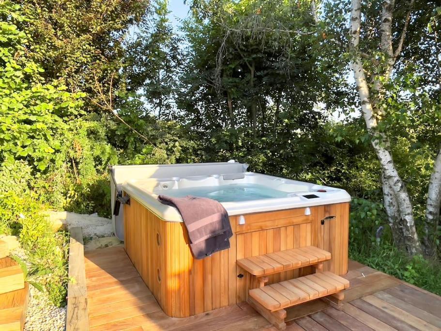 Gite De Charme 5 Etoiles Pour Couple Avec Sauna Et Jacuzzi Exterieurs Privatifs 波格尔 外观 照片
