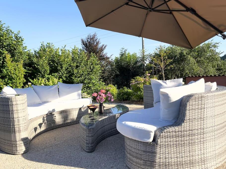 Gite De Charme 5 Etoiles Pour Couple Avec Sauna Et Jacuzzi Exterieurs Privatifs 波格尔 外观 照片